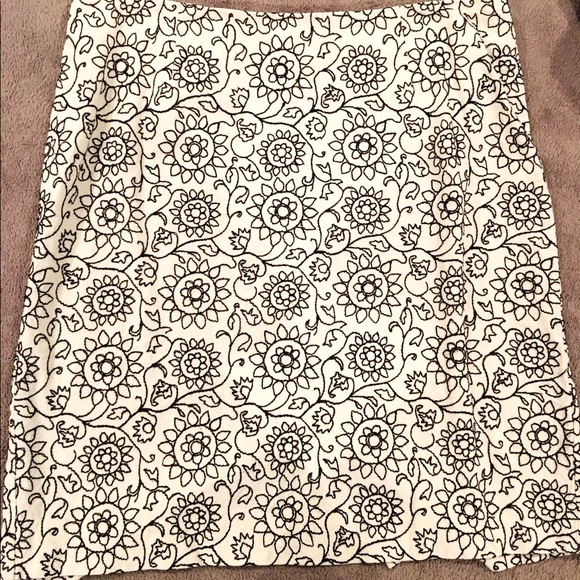 W WORTHINGTON SKIRT SUIT - Picture 2 of 12